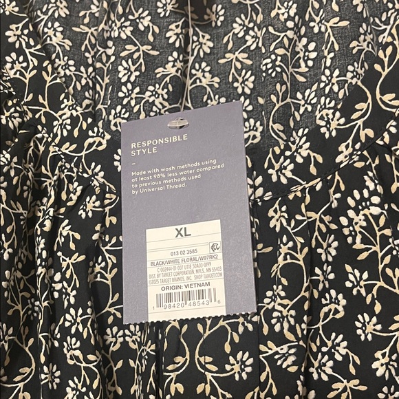 Universal Thread Black White Beige Floral Button Down Blouse - Picture 3 of 6